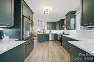 1002 S Brady Ave, Newton, NC 28658 - Photo 7