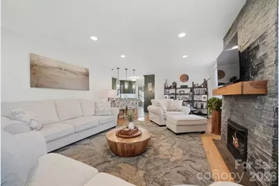 1002 S Brady Avenue, Newton, NC 28658 - Photo 13