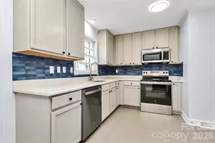 1520/1522 Woodhill Ln, Charlotte, NC 28205 - Photo 9