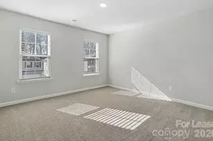 4213 Stoneygreen Ln, Charlotte, NC 28215 - Photo 11