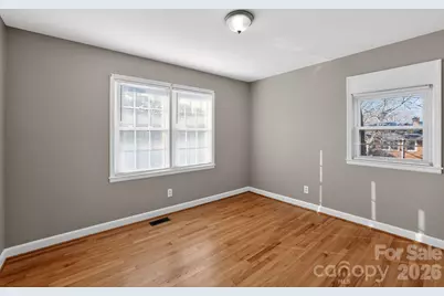 212 N Pine Lake Drive, Spartanburg, SC 29301 - Photo 7