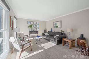 14604 Hanloch Ct, Charlotte, NC 28262 - Photo 3