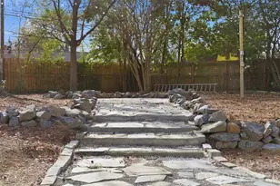 3900 Foxford Pl, Charlotte, NC 28215 - Photo 25