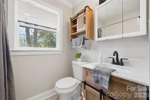 3900 Foxford Pl, Charlotte, NC 28215 - Photo 17