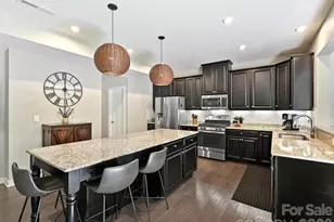 10440 Paper Birch Dr, Charlotte, NC 28215 - Photo 11