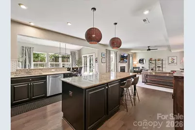 10440 Paper Birch Drive, Charlotte, NC 28215 - Photo 9