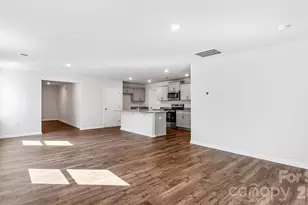 129 Lauren Ln, Hendersonville, NC 28792 - Photo 9