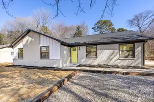 741 E John St, Matthews, NC 28105 - Photo 3