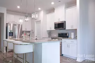 7120 American Elm Rd, Charlotte, NC 28215 - Photo 3