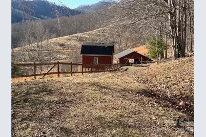 219 Rocking Horse Trail, Burnsville, NC 28714 - Photo 5