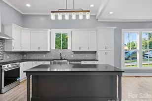 613 S Mulberry St, Statesville, NC 28677 - Photo 7