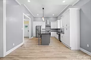 613 S Mulberry St, Statesville, NC 28677 - Photo 13