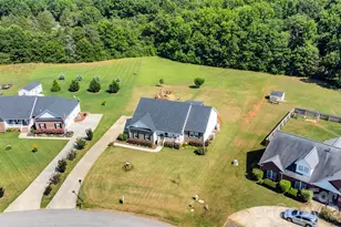 1348 Bryson Creek Dr, McConnells, SC 29726 - Photo 27