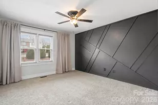 2705 N Center St, Hickory, NC 28601 - Photo 13