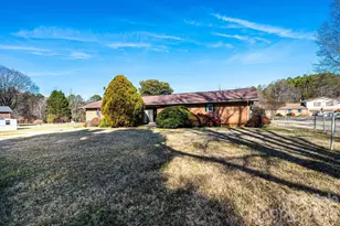 2347 Plainfield Dr, Conover, NC 28613 - Photo 11