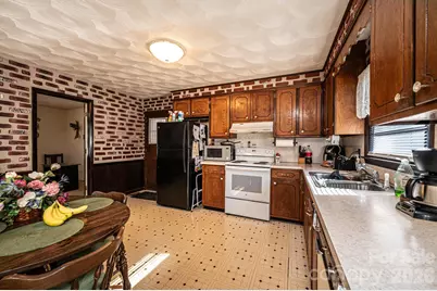 2347 Plainfield Drive, Conover, NC 28613 - Photo 39