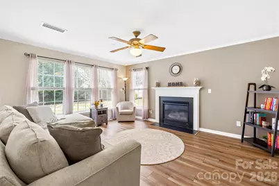 109 Plainview Court, Mooresville, NC 28115 - Photo 7