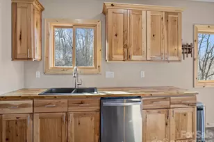 225 Aurora Ln, Tryon, NC 28782 - Photo 11