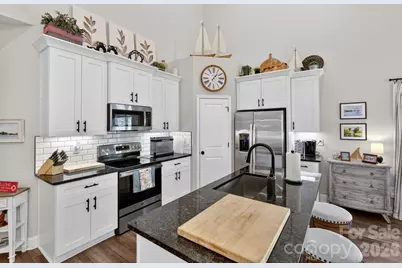 401 Grand Harbor Boulevard, Ninety Six, SC 29666 - Photo 11