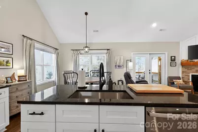 401 Grand Harbor Boulevard, Ninety Six, SC 29666 - Photo 9