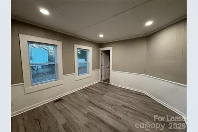 408 E 3rd Avenue, Gastonia, NC 28054 - Photo 5