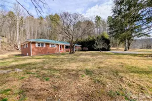 979 Greenville Hwy, Brevard, NC 28712 - Photo 23