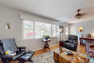 979 Greenville Hwy, Brevard, NC 28712 - Photo 9