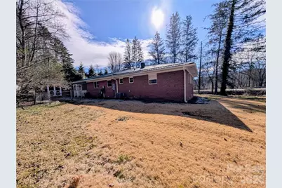 979 Greenville Highway, Brevard, NC 28712 - Photo 25