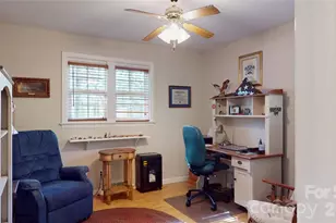 979 Greenville Hwy, Brevard, NC 28712 - Photo 23
