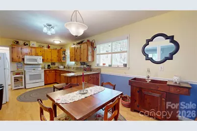 979 Greenville Highway, Brevard, NC 28712 - Photo 15