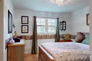 979 Greenville Hwy, Brevard, NC 28712 - Photo 21