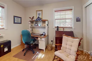 979 Greenville Hwy, Brevard, NC 28712 - Photo 21