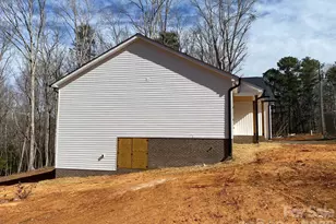 128 Hedgeline Dr, Troy, NC 27371 - Photo 3