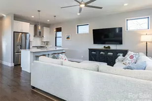 89 Vance Cres Ext, Asheville, NC 28806 - Photo 5