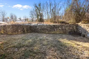 62 Mitchell St, Canton, NC 28716 - Photo 43