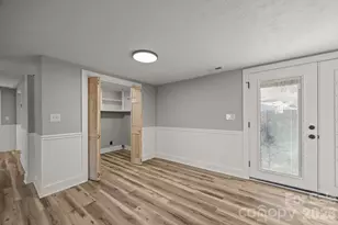 62 Mitchell St, Canton, NC 28716 - Photo 23