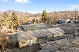 62 Mitchell St, Canton, NC 28716 - Photo 5