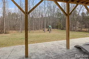 127 Walt Dr, Hendersonville, NC 28792 - Photo 27