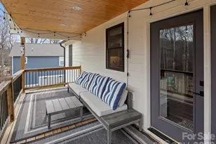 127 Walt Dr, Hendersonville, NC 28792 - Photo 15