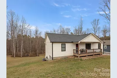 127 Walt Drive, Hendersonville, NC 28792 - Photo 3