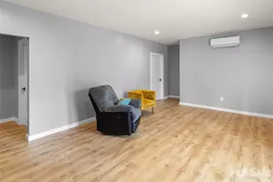 127 Walt Dr, Hendersonville, NC 28792 - Photo 23