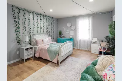 127 Walt Drive, Hendersonville, NC 28792 - Photo 25