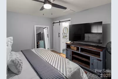 127 Walt Drive, Hendersonville, NC 28792 - Photo 15