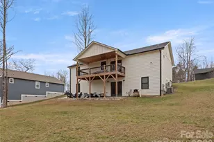 127 Walt Dr, Hendersonville, NC 28792 - Photo 27