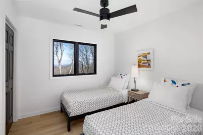 1202 Davis Mountain Road, Hendersonville, NC 28739 - Photo 27