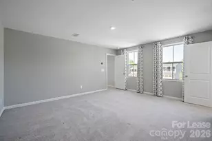 8040 Mulberry Gln Ln, Charlotte, NC 28215 - Photo 17