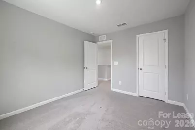 8040 Mulberry Glen Lane, Charlotte, NC 28215 - Photo 15