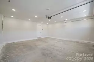 8040 Mulberry Gln Ln, Charlotte, NC 28215 - Photo 29