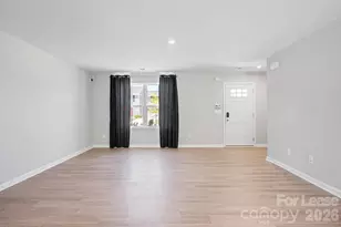 8040 Mulberry Gln Ln, Charlotte, NC 28215 - Photo 11