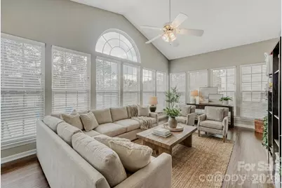 4123 Meadowview Hills Drive, Charlotte, NC 28269 - Photo 15